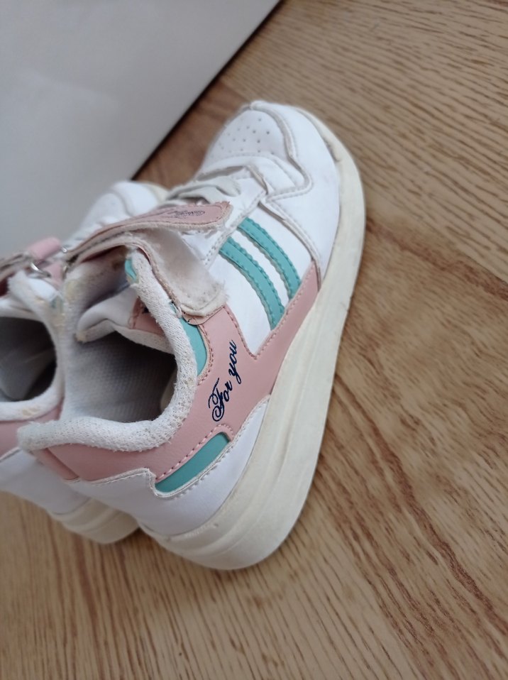 Pembe Baskılı Bağcıklı Kız Çocuk Spor Ayakkabı - Görsel 2