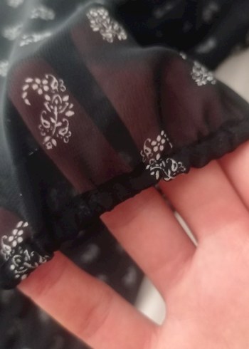 s Beden siyah Renk LCW uzun tül Kollu Desenli yirtmaclı