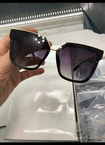 Bilge Karga model güneş gözlüğü 