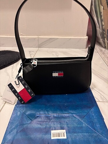 Tommy Hilfiger Tommy çanta