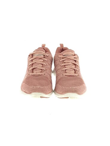 38,5 Beden Skechers Spor Ayakkabı %70 İndirimli.