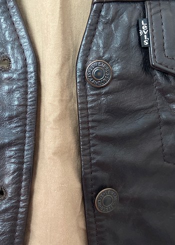 s Beden Levi's Vintage Tarz Deri Yelek