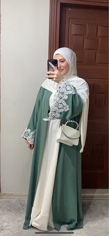 Su yesili abaya