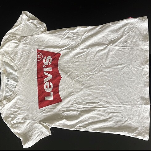 Levis tshirt