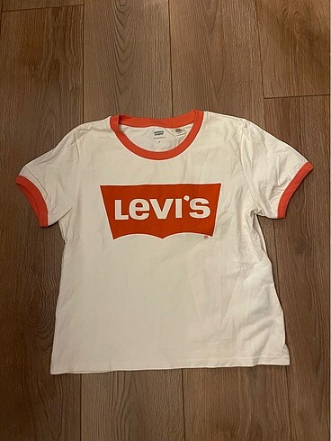 Levis Tshirt