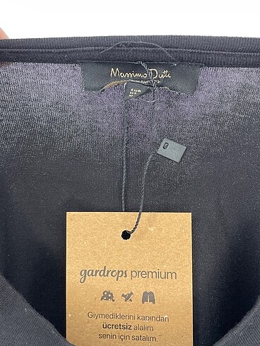m Beden siyah Renk Massimo Dutti T-shirt %70 İndirimli.