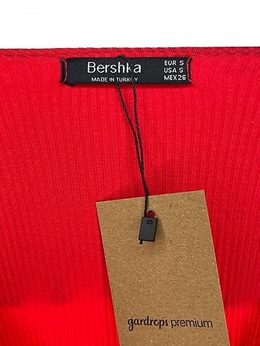 s Beden kırmızı Renk Bershka Bluz %70 İndirimli.