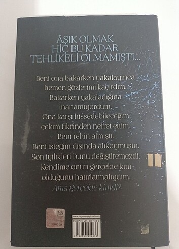  Siyah Buz (hush hush serisinin yazarından)