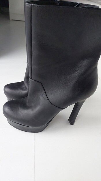 Jessica Simpson Platformlu bot