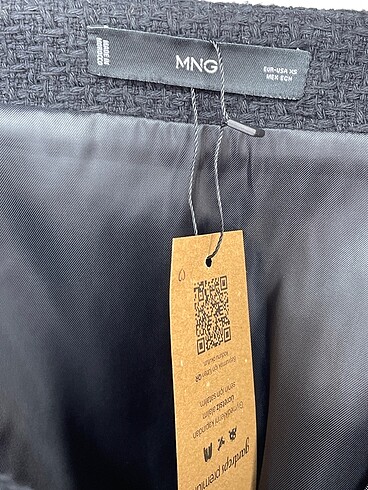 34 Beden siyah Renk Mango Mini Etek %70 İndirimli.