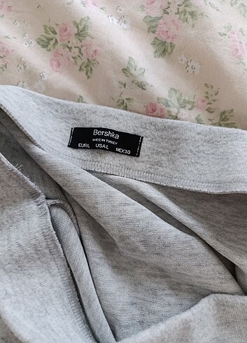 BERSHKA YUMUŞACIK KIŞLIK KALEM ETEK  - Görsel 2