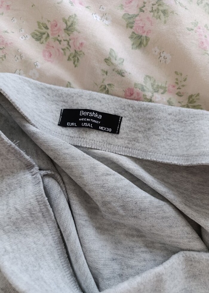 BERSHKA YUMUŞACIK KIŞLIK KALEM ETEK  - Görsel 2