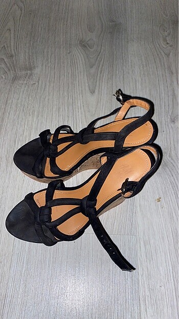 Dolgu topuklu ayakkabı - Görsel 4