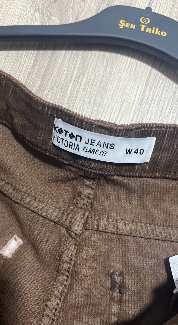 Düğmeli Kahverengi Süet Kadın Kot Pantolon - Görsel 4