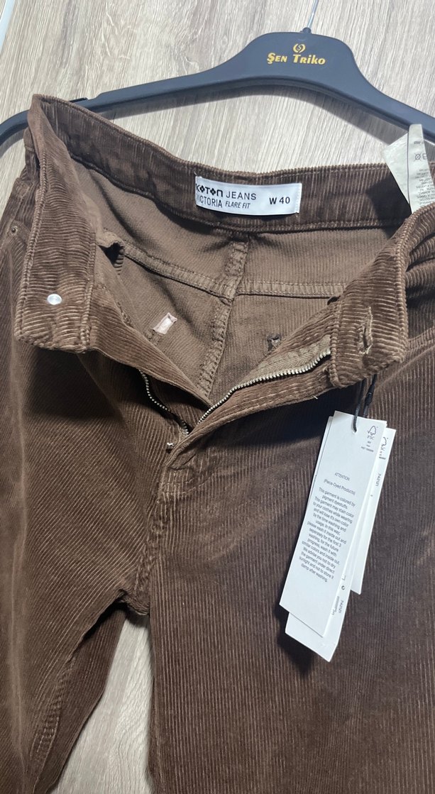 Düğmeli Kahverengi Süet Kadın Kot Pantolon - Görsel 2