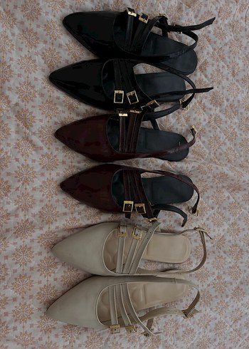 Tokalı Stiletto Topuklu Kadın Düz Ayakkabı