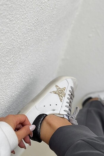 38 Beden GOLDEN GOOSE