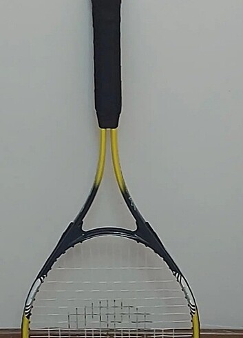 tenis raketi 