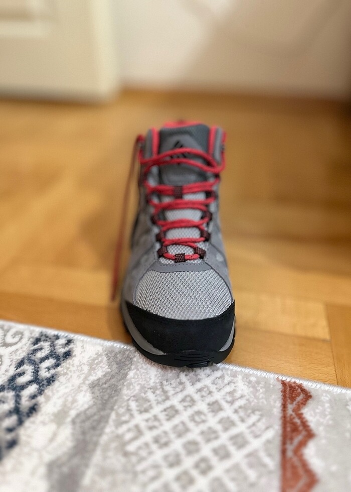 Columbia Spor Bot - Görsel 3