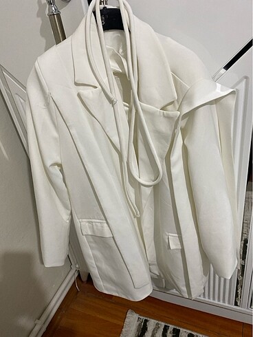 Beyaz blazer ceket