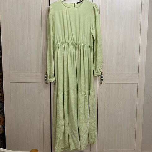 38 Beden Lc waikiki fıstık yeşili elbise