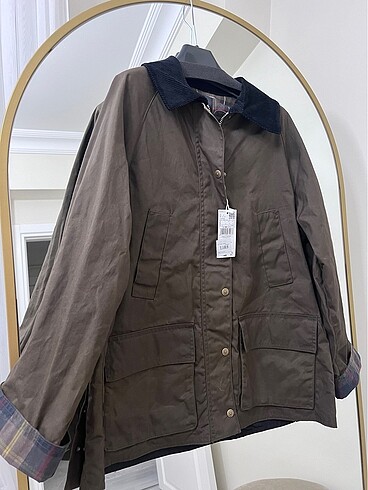 Mango yeni sezon mumlu görünümlü parka - Görsel 5