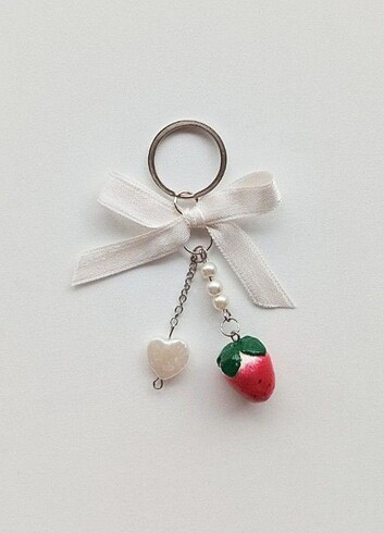 Çilekli Fiyonklu y2k Coquette Cute Charm Anahtarlık