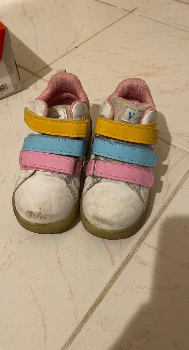 Kız Çocuk Pastel Renkli Cırtlı Spor Ayakkabı 24 numara isikli - Görsel 4