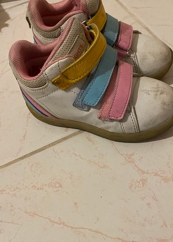 Kız Çocuk Çok Renkli Cırt Cırtlı Spor Ayakkabı vicco 25 numara - Görsel 4