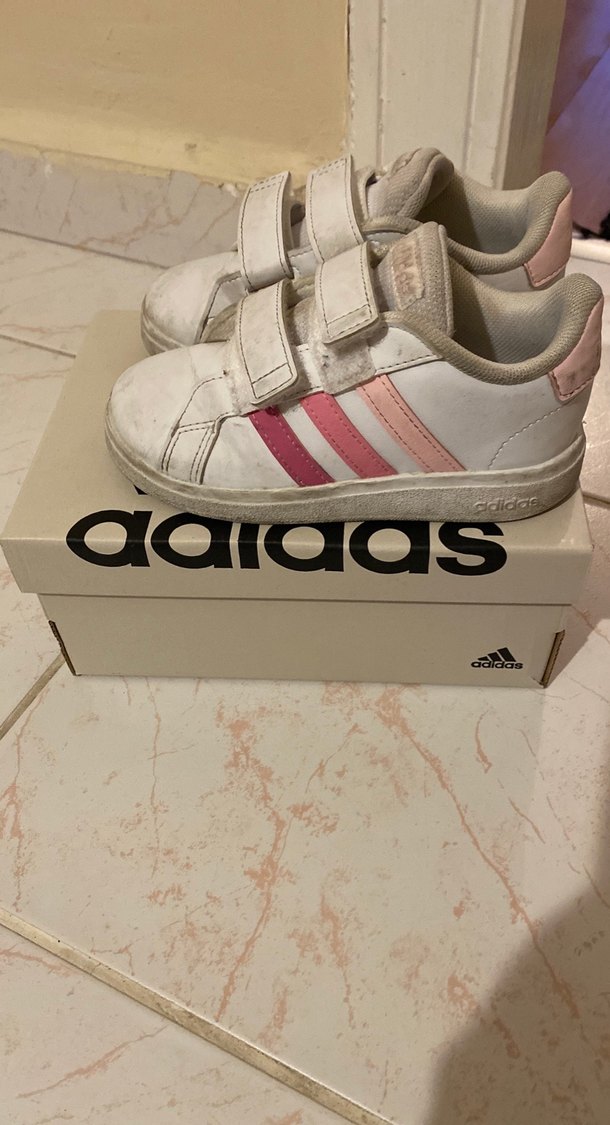 Kız Çocuk Beyaz Spor Ayakkabı Velcro adidas 26 numara - Görsel 4