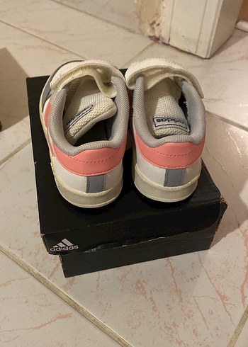 Kız Çocuk Beyaz Gri Spor Ayakkabı adidas 23 numara - Görsel 3