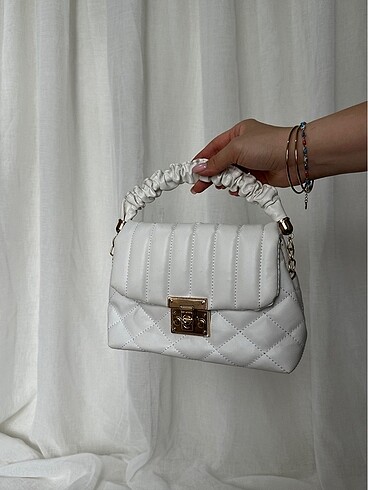 Beyaz çanta - Görsel 3