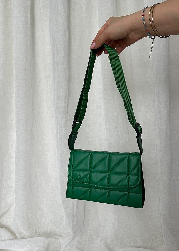 Yeşil çanta - Görsel 2