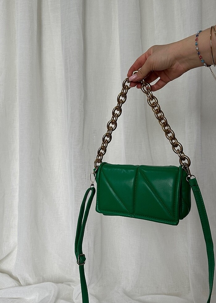 Yeşil Çanta - Görsel 2