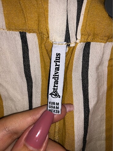 m Beden Stradivarius