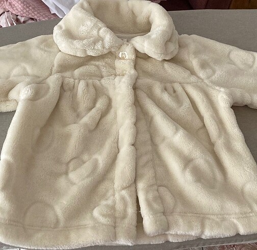 Krem rengi peluş mont