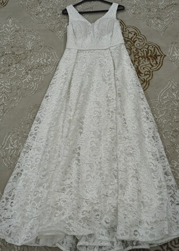 V Yaka Kolsuz Beyaz Dantel A Kesim Gelinlik - Görsel 2