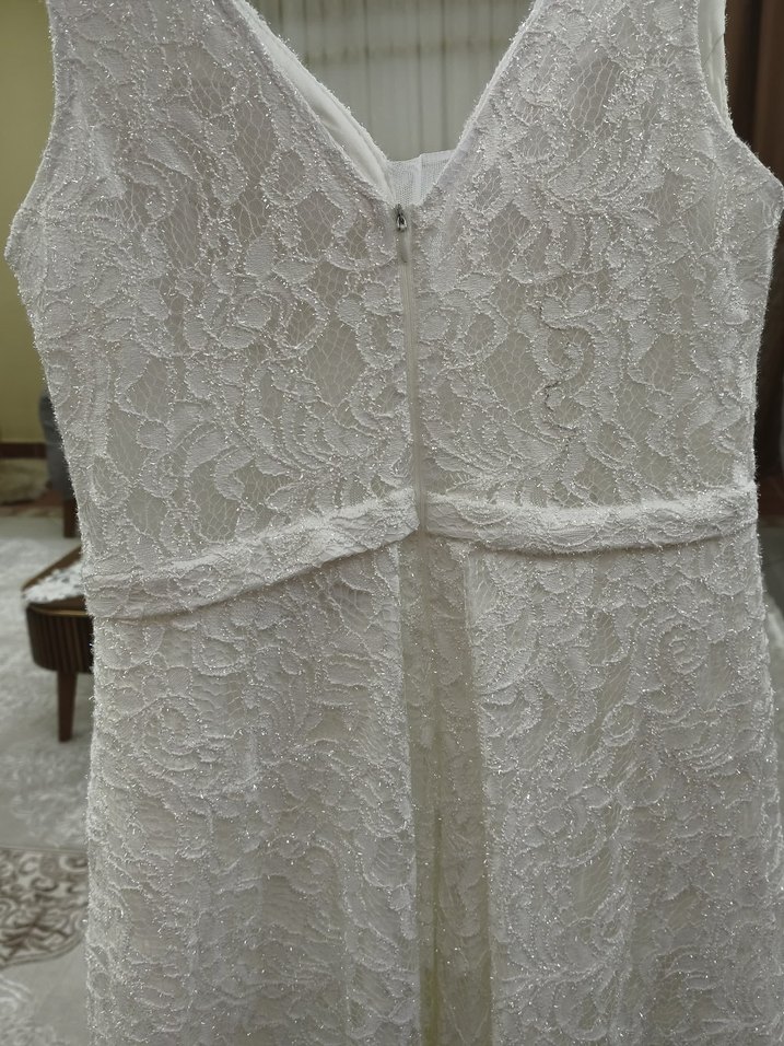 V Yaka Kolsuz Beyaz Dantel A Kesim Gelinlik - Görsel 5