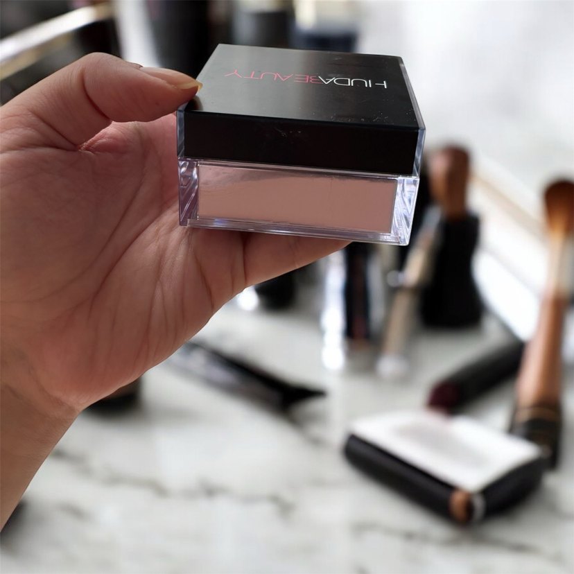 Huda Beauty Cherry Blossom Toz Pudra - Görsel 2