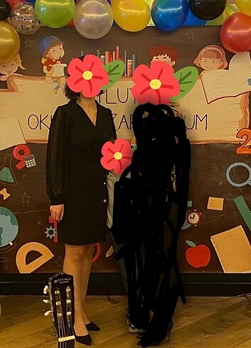 Zara Sade ve şık elbise sevenlere