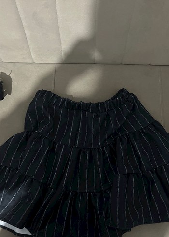 Kadın Siyah Çizgili Fırfırlı Mini Etek