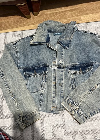Gri Düğmeli Kadın Denim Ceket