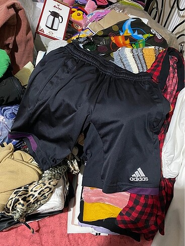 Adidas şort