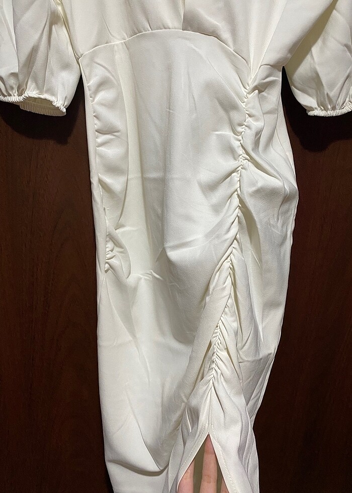 Balon kol yırtmaçlı söz elbisesi - Görsel 4