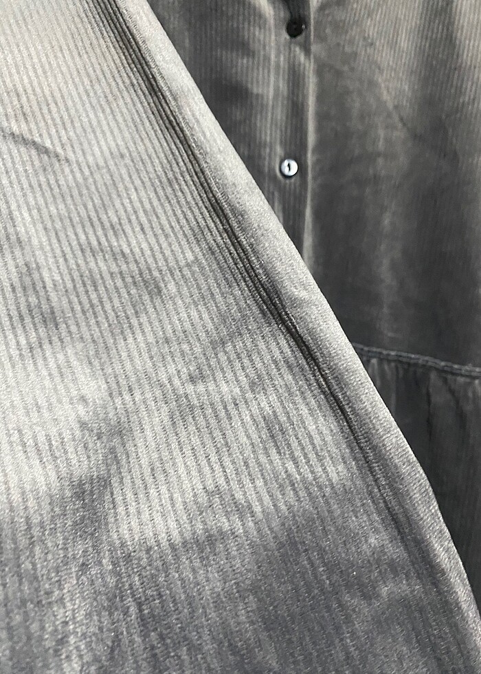 Gri kadifemsi tesettür elbise - Görsel 3