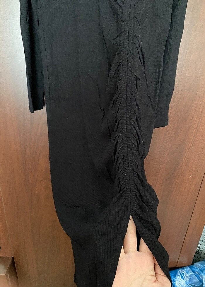 LCW yırtmaçlı büzgülü elbise - Görsel 2