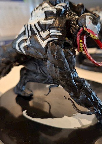 Beden Venom Figür