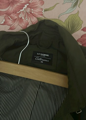 Düğmeli Yeşil Midi Kadın Trençkot - Görsel 3