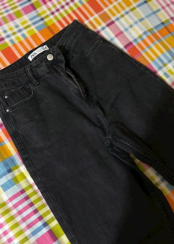 Düğmeli Siyah Mom Jean - Görsel 3