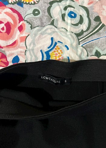 Mini yırtmaçlı etek - Görsel 3